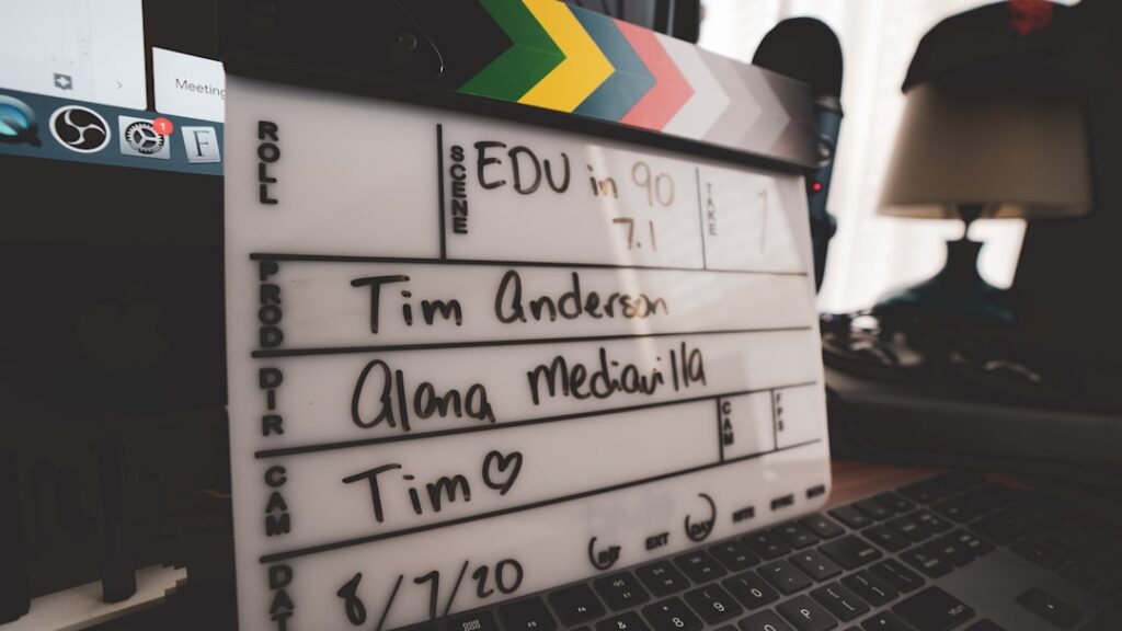 De veelzijdige wereld van films en tv-programma's met Emma Roberts